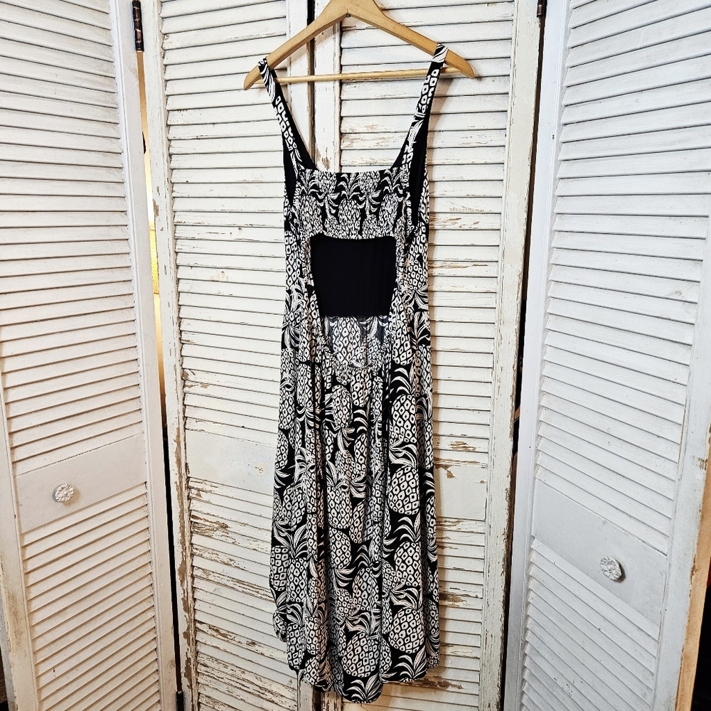 Reitmans Pineapple Print Open Back Midi Dress Medium - Picture 9 of 16
